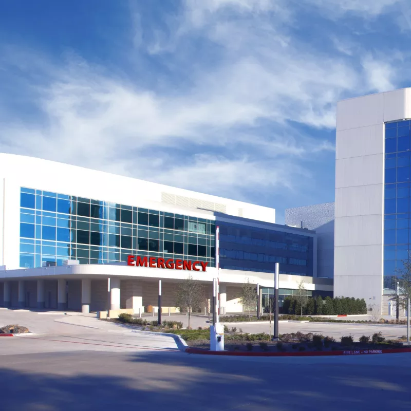 Image of the new tower next to the existing tower at Texas Health Huguley Hospital Fort Worth South